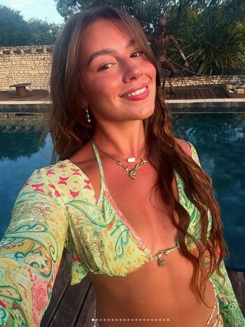 Full leaked Leah davies private photo