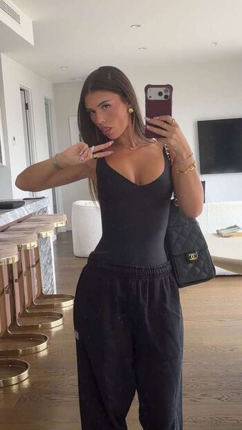Full leaked Leah halton page private photo
