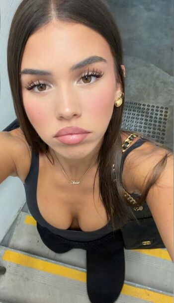 Full leaked Leah halton page private photo