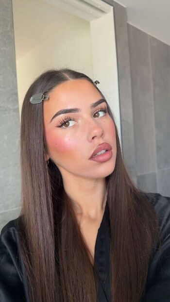 Leah Halton