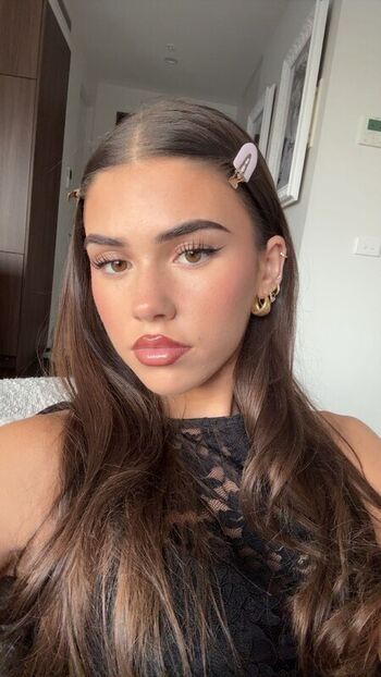 Full leaked Leah halton page private photo