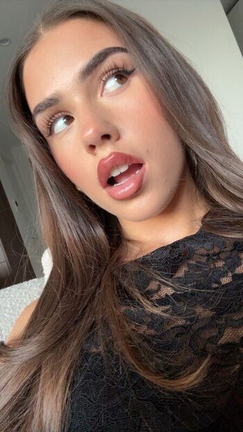 Full leaked Leah halton page private photo