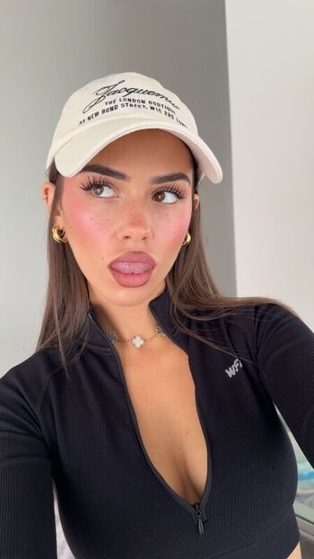 Full leaked Leah halton page private photo