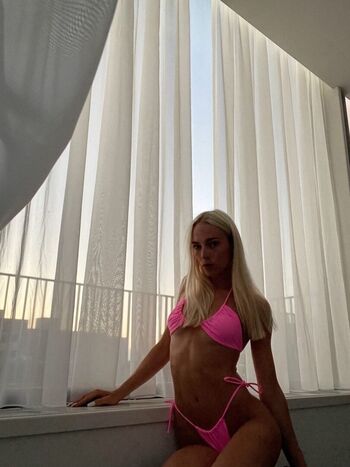 Full leaked Leahlaqueen private photo