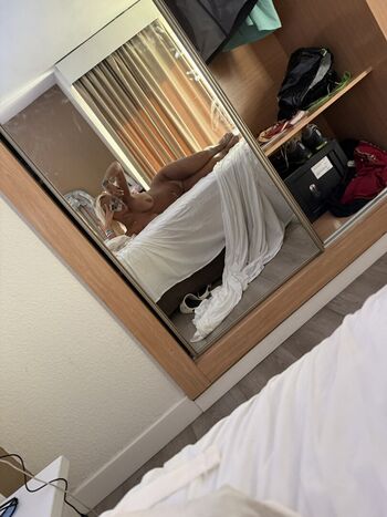 Full leaked Leahmaystyle private photo