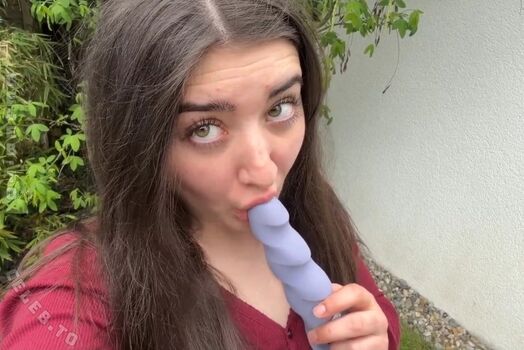 Full leaked Leahsnusnu private photo
