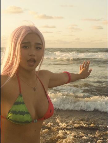 Full leaked Leakeshiaaa private photo