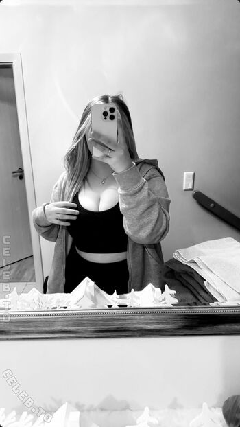 Full leaked Lealreen private photo