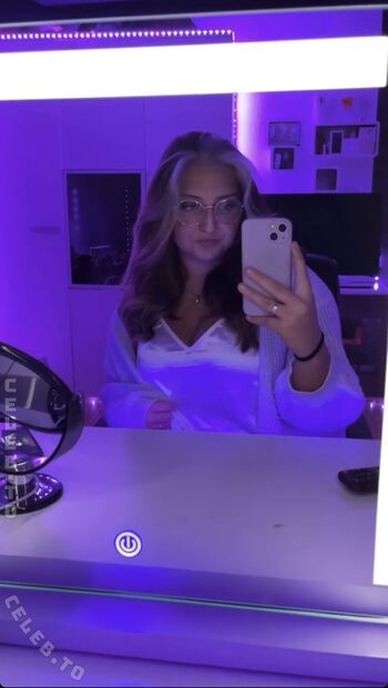 Full leaked Lealreen private photo