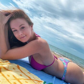 Full leaked Leanna decker private photo