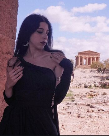 Full leaked Leda inferi private photo