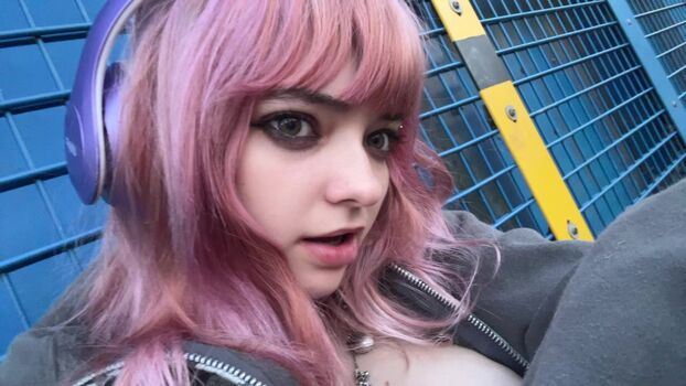 Full leaked Leebee private photo