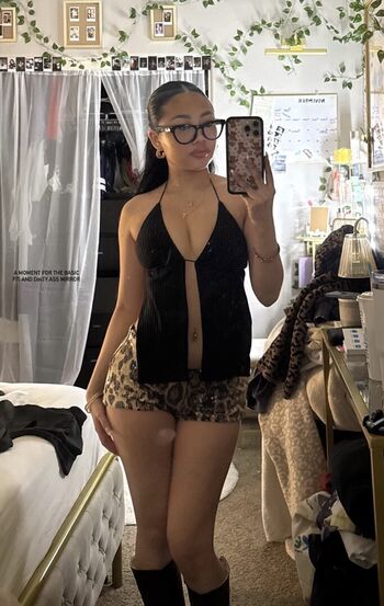 Full leaked Leela tran private photo