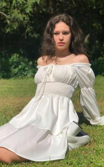 Full leaked Leeseyes private photo