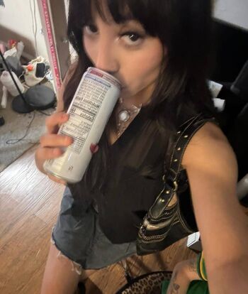 Full leaked Leeverze private photo