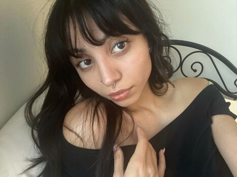 Full leaked Leeverze private photo