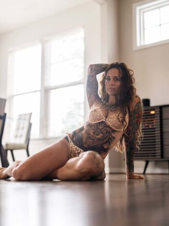 Full leaked Leigh wolfe private photo