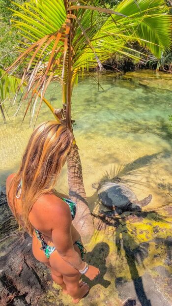 Full leaked Leighton lyons private photo