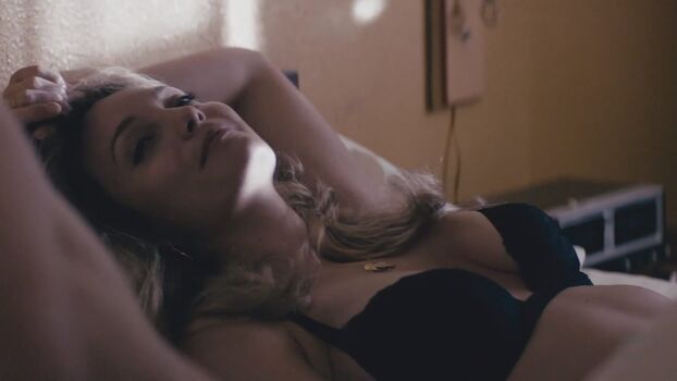 Leila George