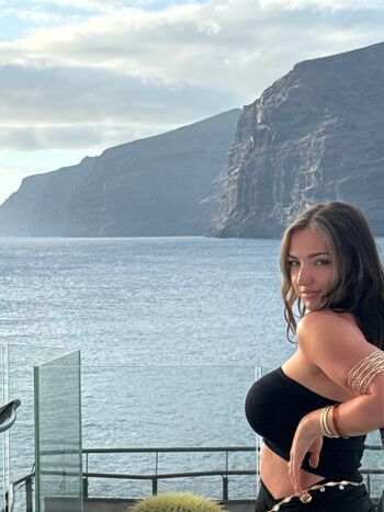 Full leaked Leila hussein private photo