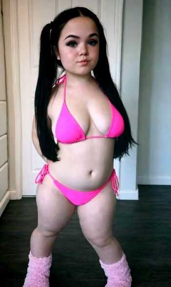 Full leaked Leila little private photo