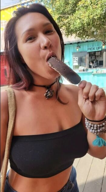 Full leaked Lelac skellie private photo