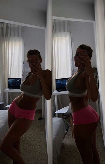 Full leaked Lelainaperezz private photo