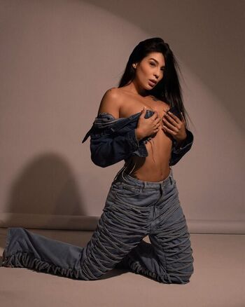 Full leaked Lele mantilla private photo