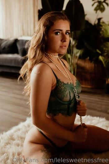 Full leaked Lelesweetness private photo