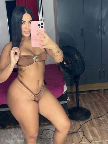 Full leaked Lellyzinha private photo
