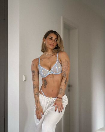 Lena Ajoy