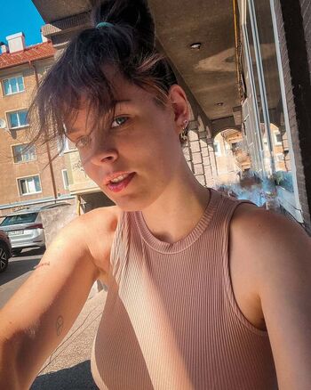 Full leaked Lena bartos private photo