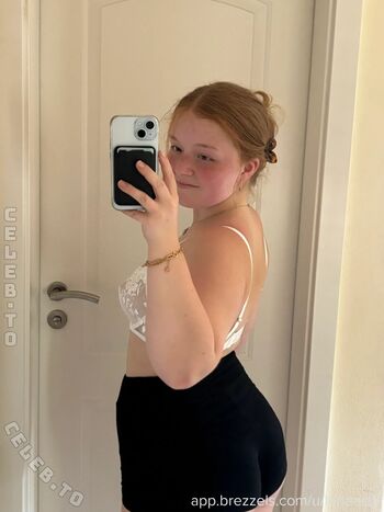 Full leaked Lenaastk page private photo