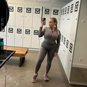 Full leaked Lenadenisee private photo