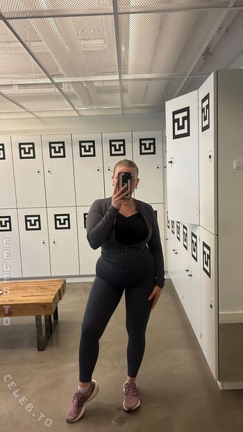 Full leaked Lenadenisee private photo