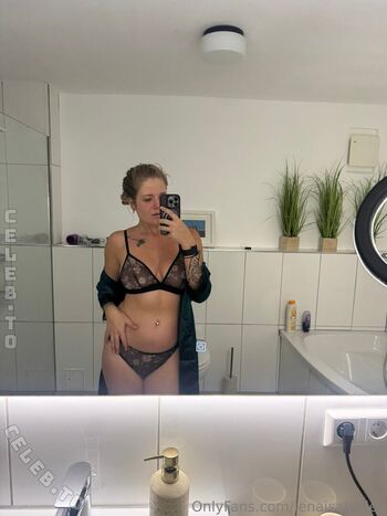 Full leaked Lenaisabellex private photo