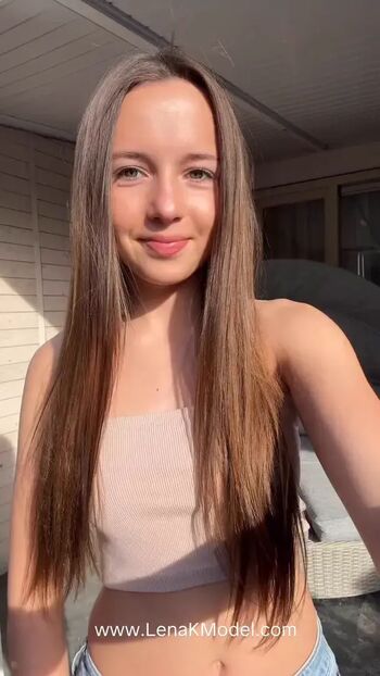 Full leaked Lenakarbowiak private photo