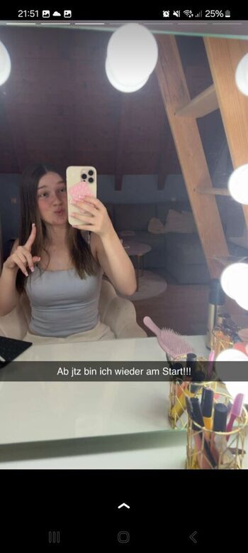 Full leaked Lenasboringlife private photo
