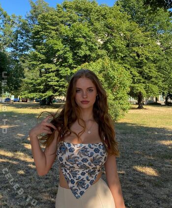 Full leaked Leni dnz private photo