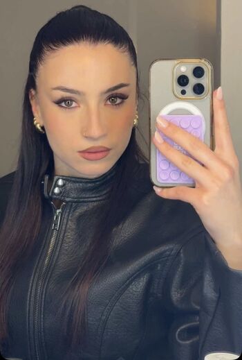 Full leaked Lenie v page private photo