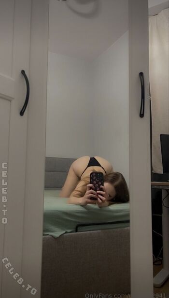 Full leaked Lenischerries private photo