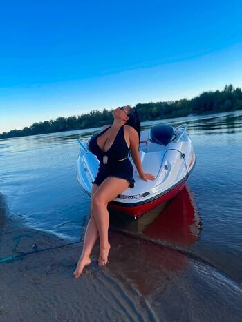 Full leaked Lenochka private photo