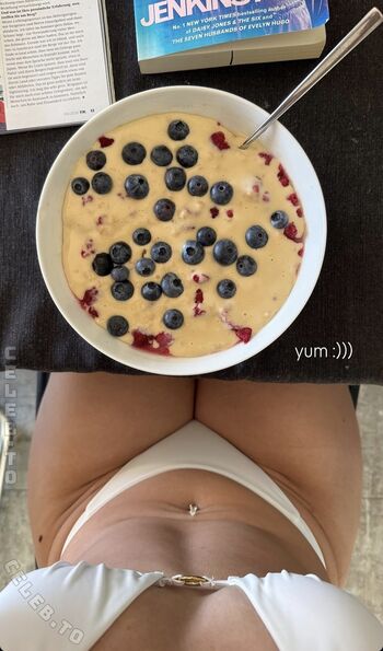 Full leaked Leonie kommoss  page private photo