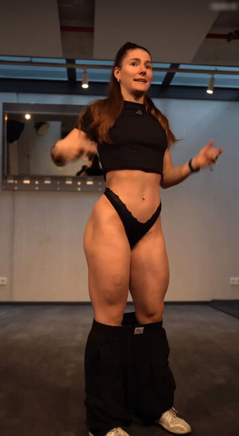 Full leaked Leonie kommoss private photo