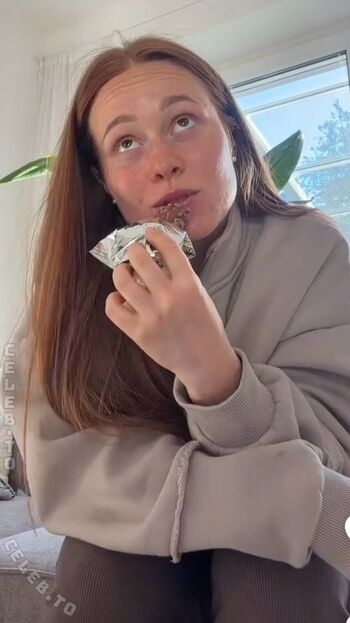 Full leaked Leoobalys private photo