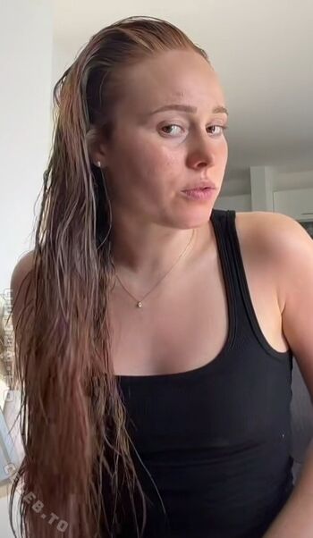 Full leaked Leoobalys private photo