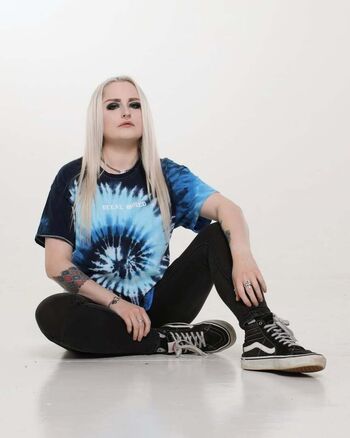Leora_Nyx