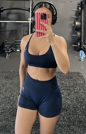 Full leaked Lesizzl page private photo