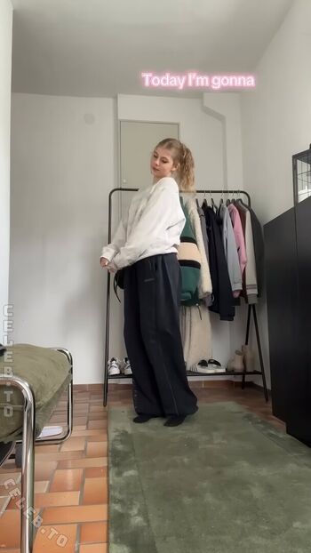 Full leaked Lesley bunny private photo