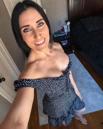 Full leaked Lesley cusumano private photo